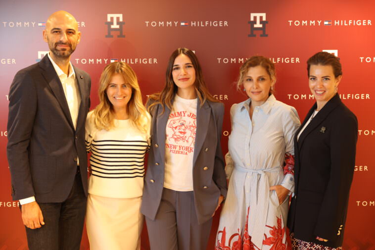 Tommy Hilfiger 2022 Sonbahar Koleksiyonu’nu Tanıttı