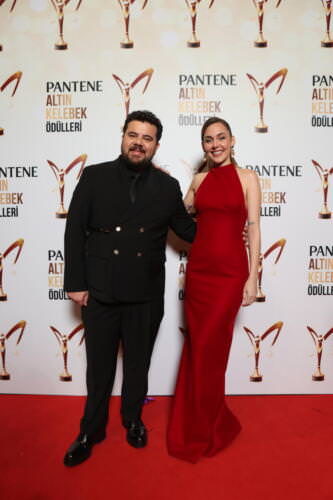 Eser Yenenler & Berfu Yenenler