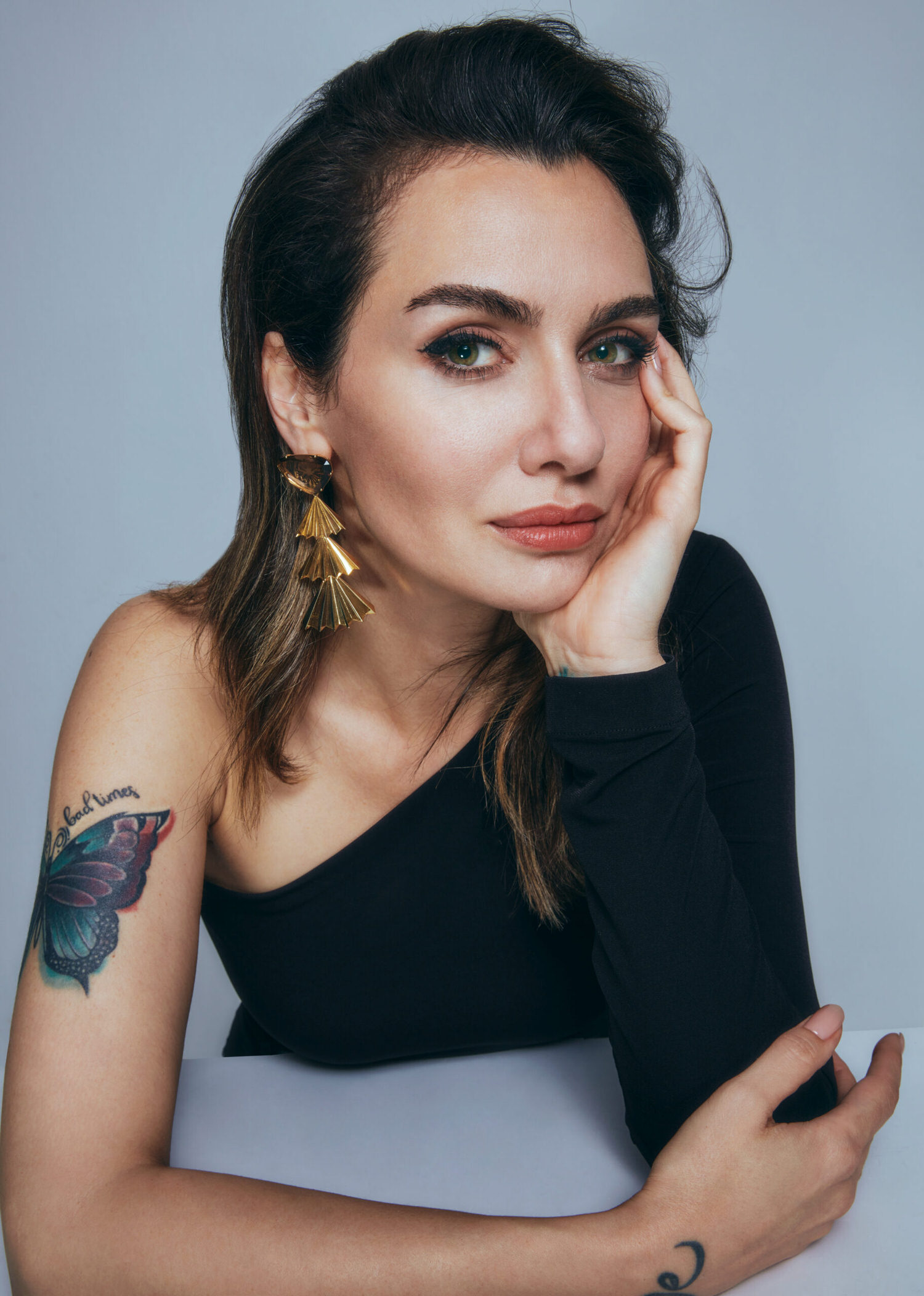 Birce Akalay Zamansız Tasarımlarıyla Özel Bir Markaya Hayat Verdi