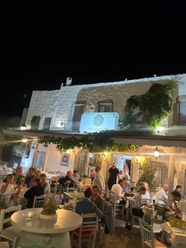 Gece hayatı seçenekleri oldukça fazla.