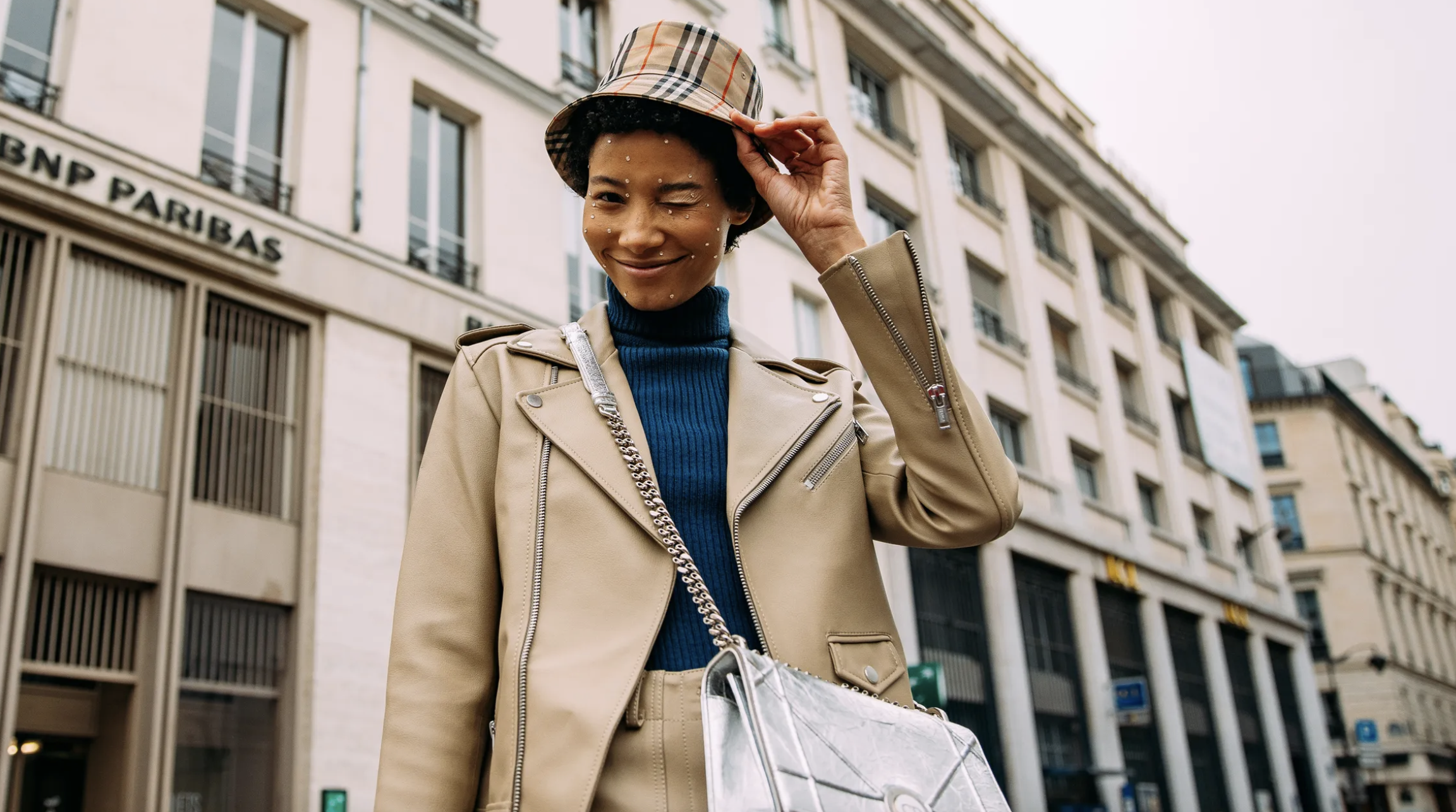 Paris Moda Haftası'nın Öne Çıkan Sokak Stilleri