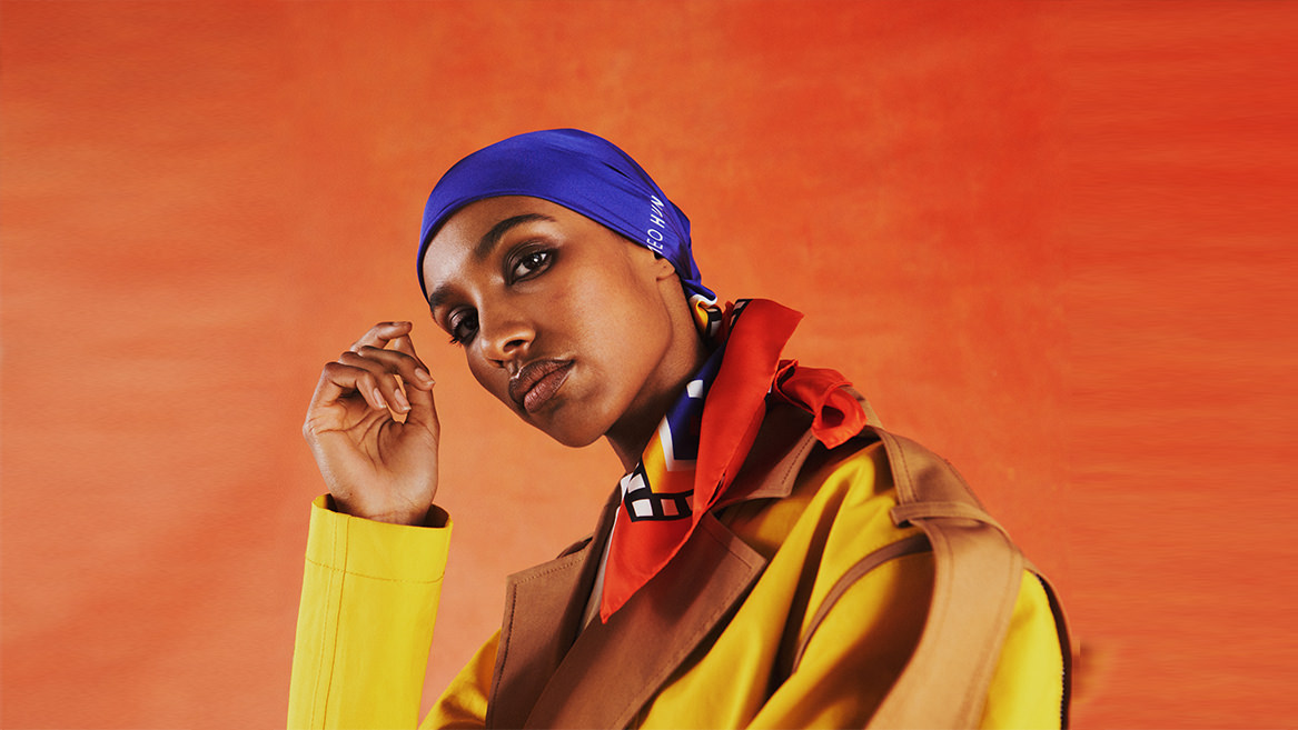 Tommy Hilfiger, Romeo Hunte İle Birlikte Tasarlanan Tommy x Romeo Kapsül Koleksiyonu'nda Konik Stillere Yeni Yorumlar Getiriyor