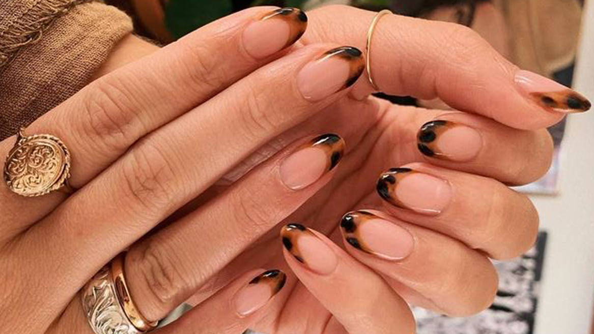 Nail Artlar Pozitifliği Vurguluyor