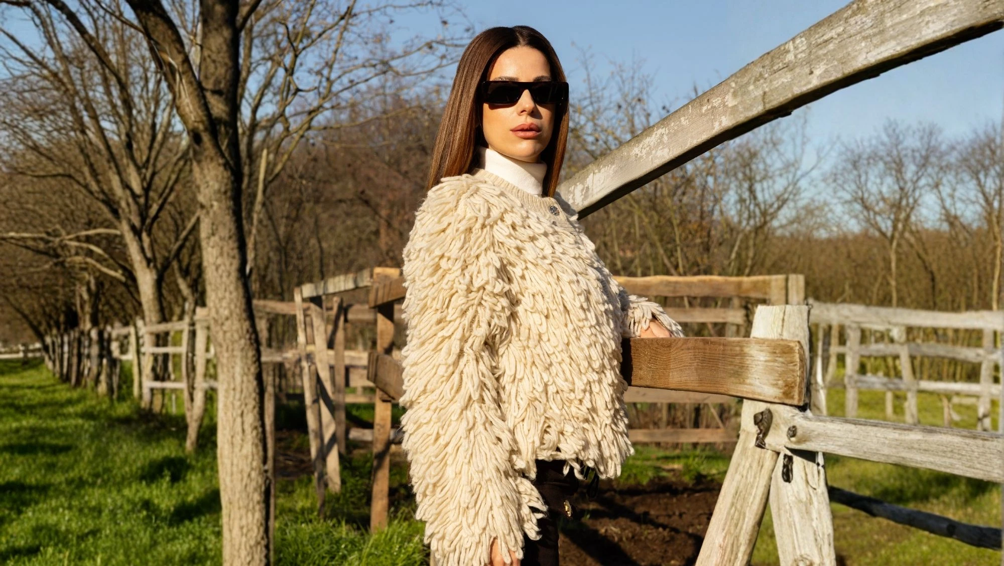 Oyuncu Yeşim Dalgıçer Ağaoğlu